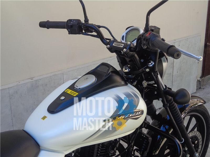 Мотоцикл BAJAJ AVENGER STREET 220 MOT-018 фото